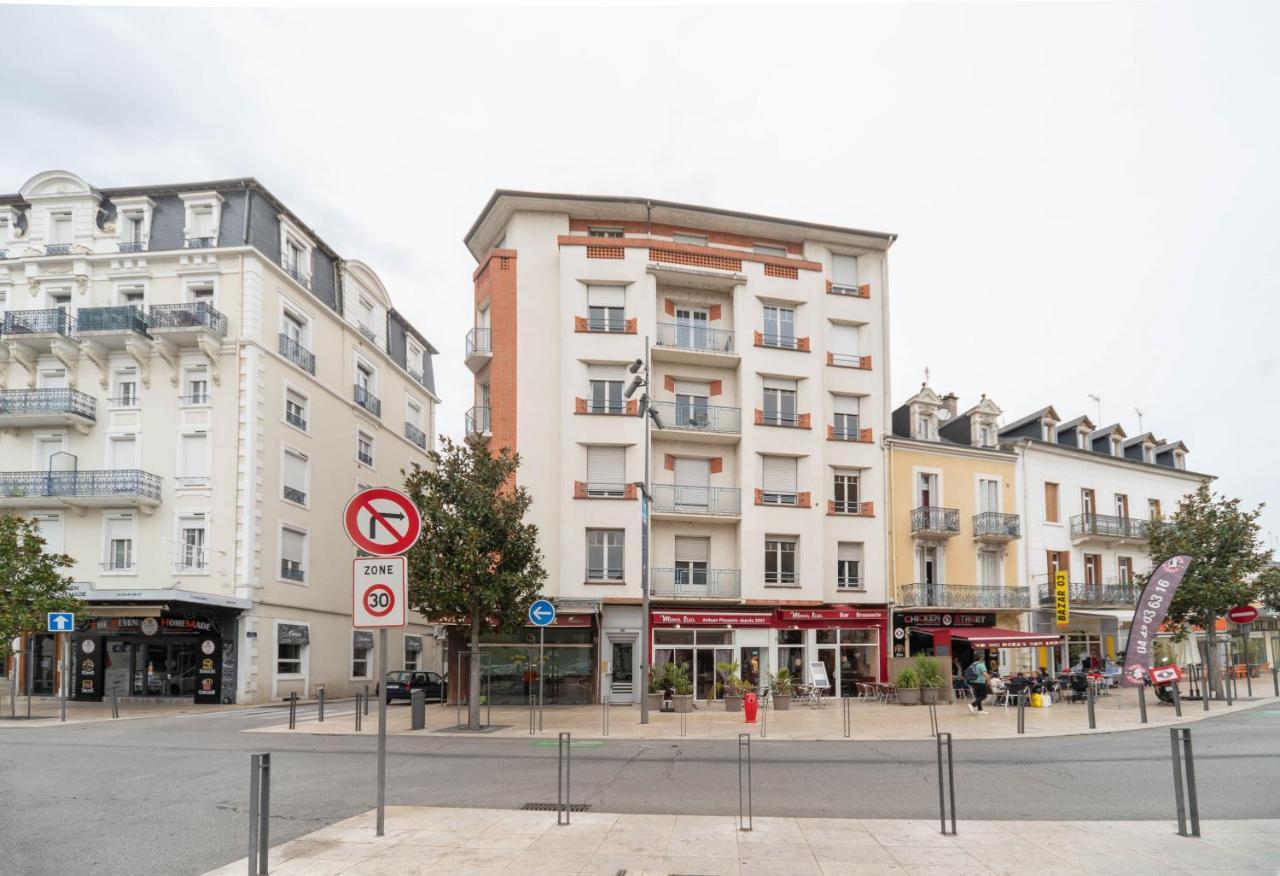 Residence Le Paris - Appartements Centre Ville Vichy Quarto foto